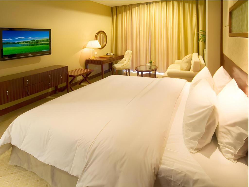 Nanchang Galactic Peace International Hotel Bagian luar foto