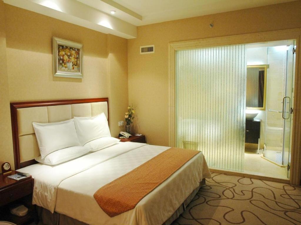 Nanchang Galactic Peace International Hotel Bagian luar foto