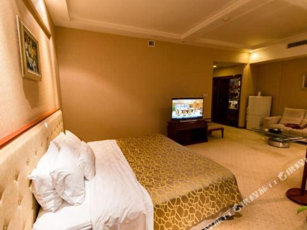 Nanchang Galactic Peace International Hotel Bagian luar foto