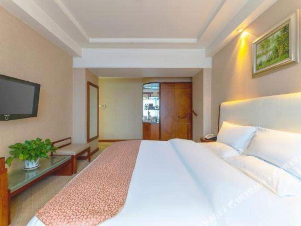 Nanchang Galactic Peace International Hotel Bagian luar foto