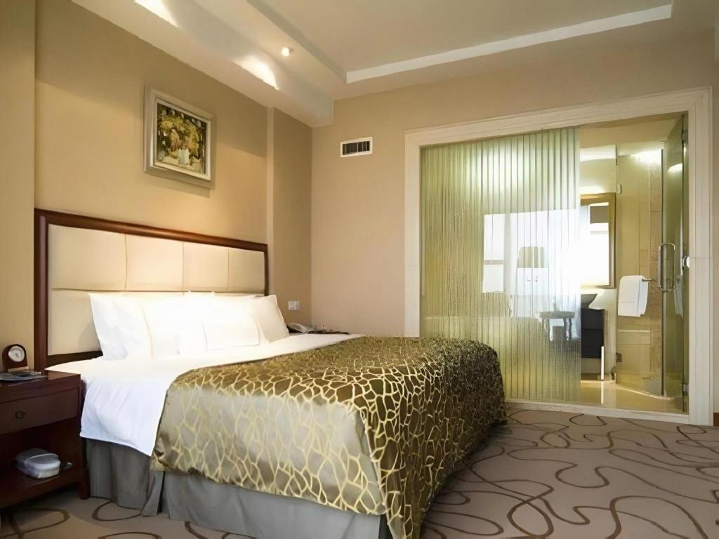 Nanchang Galactic Peace International Hotel Bagian luar foto