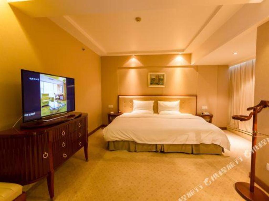 Nanchang Galactic Peace International Hotel Bagian luar foto
