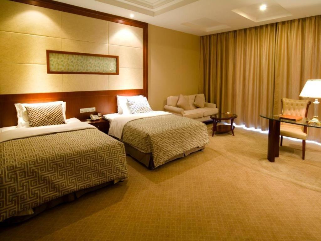Nanchang Galactic Peace International Hotel Bagian luar foto
